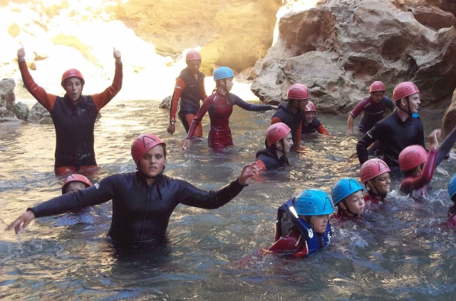  Canyoning in camps
